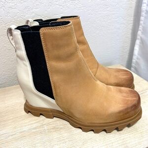 SOREL Women’s Joan Of Arctic Wedge III Chelsea Bootie